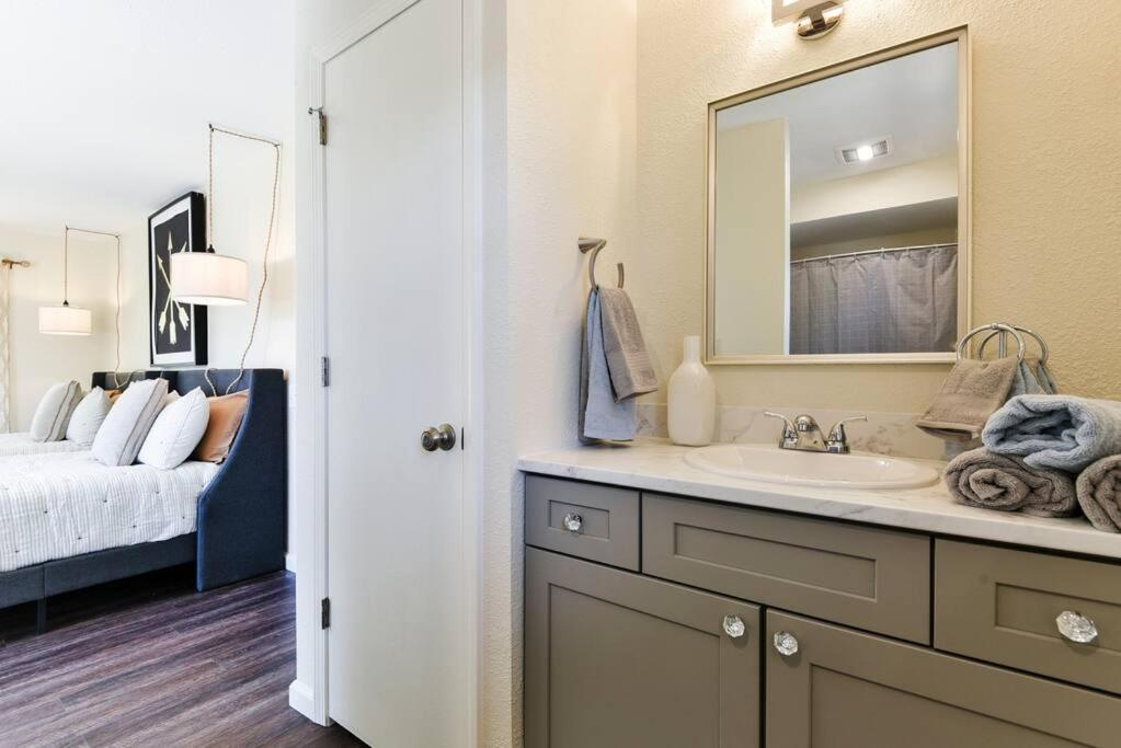Sparkling Designer 3 Bed Suite By Taneycomo Branson Exterior photo