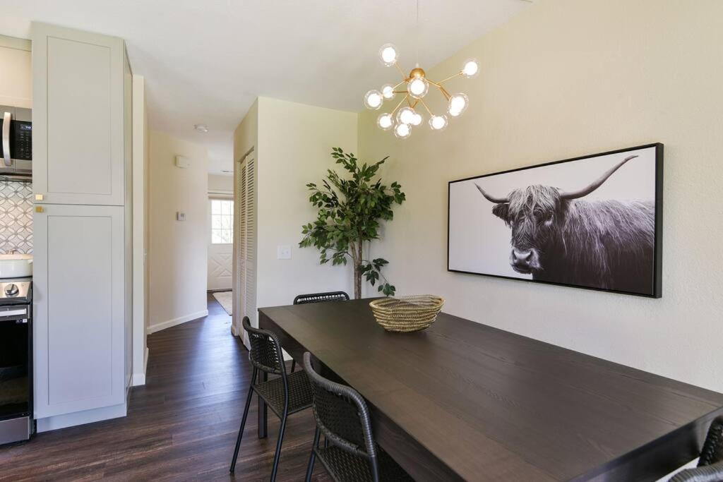 Sparkling Designer 3 Bed Suite By Taneycomo Branson Exterior photo